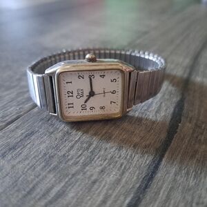 Vintage Opti Max Silver Watch with White Face *needs New Battery